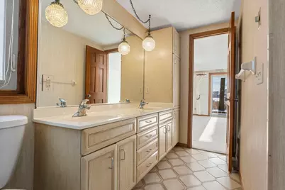 1275 Black Oaks Court N, Plymouth, MN 55447 - Photo 37