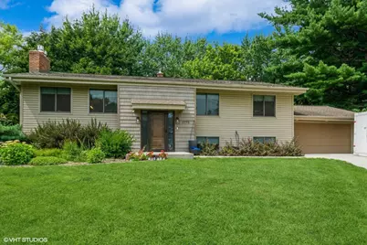 2775 Iona Circle, Roseville, MN 55113 - Photo 1