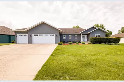 812 Anderson Way, Alexandria, MN 56308 - Photo 1