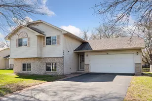 782 101st Ave NE, Blaine, MN 55434 - Photo 1