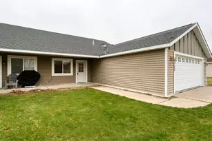 1123 Sugar Pine Ln, New Richmond, WI 54017 - Photo 1