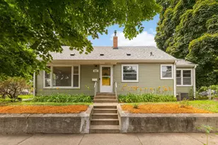 605 Griggs Street N, Saint Paul, MN 55104 - Photo 1