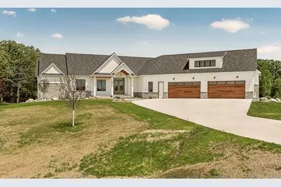 4868 Royal Oaks Circle SW, Rochester, MN 55902 - Photo 9