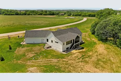 4868 Royal Oaks Circle SW, Rochester, MN 55902 - Photo 5