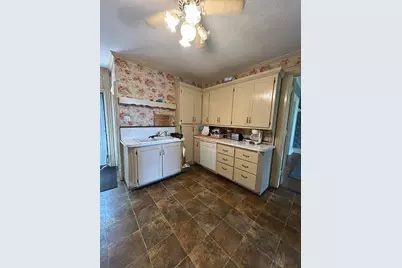 415 7th Avenue E, Alexandria, MN 56308 - Photo 3