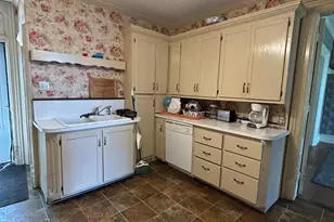 415 7th Ave E, Alexandria, MN 56308 - Photo 3