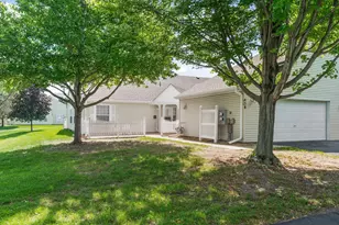 438 Sarazin St, Shakopee, MN 55379 - Photo 1