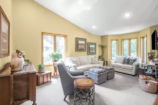 19363 E Tri Oak Cir NE, Wyoming, MN 55092 - Photo 3