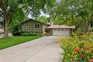 730 Windemere Dr, Plymouth, MN 55441 - Photo 1