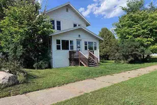 1027 E Chapman St, Ely, MN 55731 - Photo 1