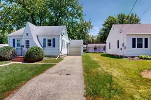 430 Ulstad Ave, Albert Lea, MN 56007 - Photo 1