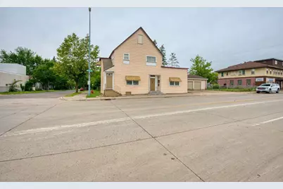 205 10th Street S, Virginia, MN 55792 - Photo 1