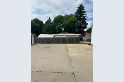 2126 5th Avenue S, Fargo,  58103 - Photo 5