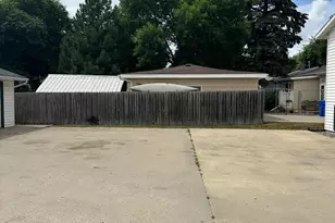 2126 5th Ave S, Fargo,  58103 - Photo 5