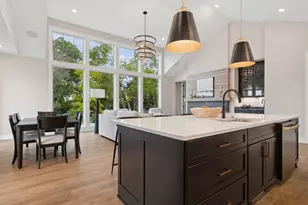 2682 Lakeview Ct, Little Canada, MN 55117 - Photo 19