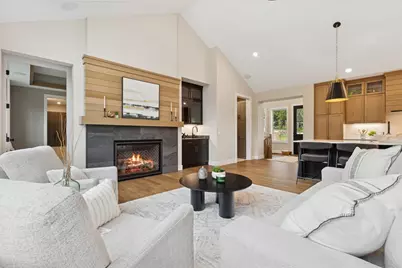 2682 Lakeview Court, Little Canada, MN 55117 - Photo 11