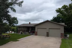 30536 Lexington Rd, Le Sueur, MN 56058 - Photo 1