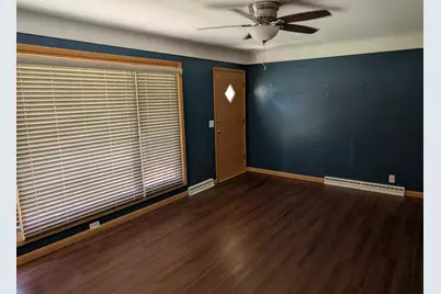 209 Hillcrest Way, Le Sueur, MN 56058 - Photo 5