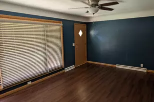 209 Hillcrest Way, Le Sueur, MN 56058 - Photo 5