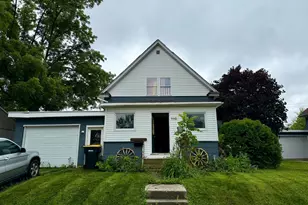 110 E Flynn St, Redwood Falls, MN 56283 - Photo 1