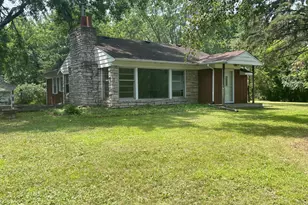 205 Deerwood Ln N, Plymouth, MN 55441 - Photo 1