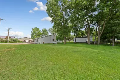 20 S Renville Street, Winthrop, MN 55396 - Photo 21