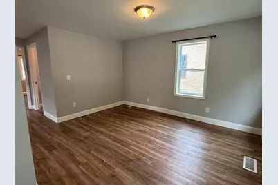 335 Crocker Avenue N, Thief River Falls, MN 56701 - Photo 7