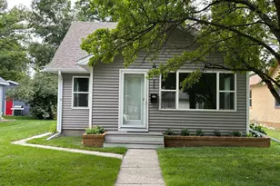 335 Crocker Ave N, Thief River Falls, MN 56701 - Photo 1