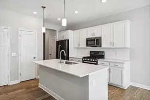 9469 4th St N, Lake Elmo, MN 55042 - Photo 7