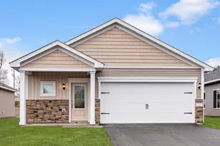 425 Redwood St N, Cambridge, MN 55008 - Photo 1