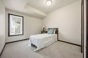 6230 21st St S, Fargo, ND 58104 - Photo 17
