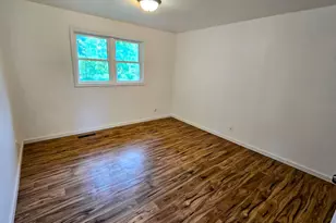 229 E Oak St, Tyler, MN 56178 - Photo 13