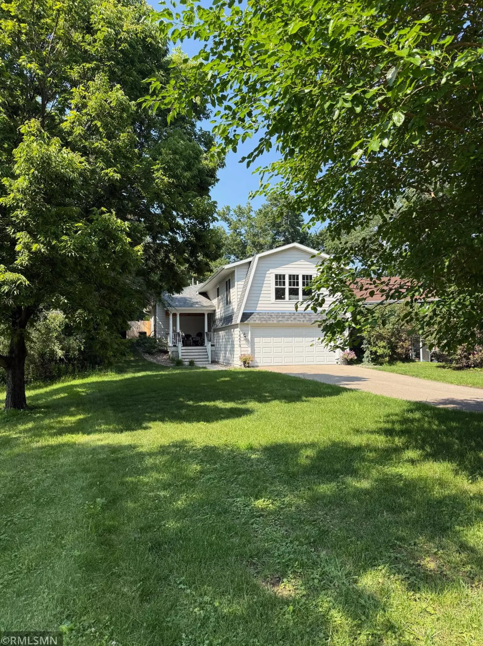 16610 Cottage Grove Ave, Minnetonka, MN 55391 - MLS 6757416