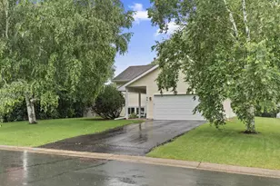 861 Lake Susan Dr, Chanhassen, MN 55317 - Photo 1