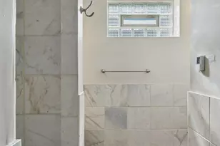 1013 Kenwood Pkwy, Minneapolis, MN 55403 - Photo 39