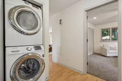 1013 Kenwood Parkway, Minneapolis, MN 55403 - Photo 31