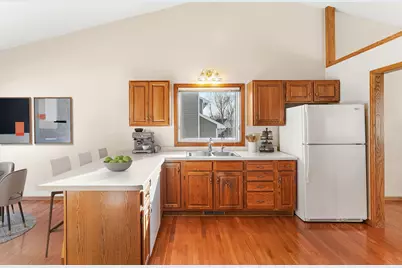 3584 Tara Lane, Woodbury, MN 55125 - Photo 9