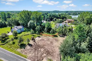 8109 257th St, Wyoming, MN 55092 - Photo 13