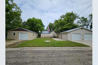 205 8th Street E, Herman, MN 56248 - Photo 1