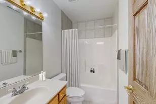 1246 Meadowlark Ct SW, Rochester, MN 55902 - Photo 51