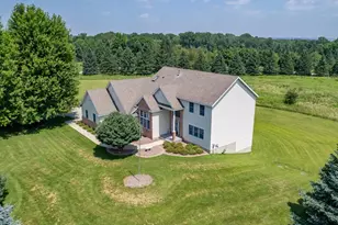 1246 Meadowlark Ct SW, Rochester, MN 55902 - Photo 3