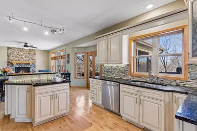 10580 Alison Way, Inver Grove Heights, MN 55077 - Photo 15