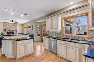 10580 Alison Way, Inver Grove Heights, MN 55077 - Photo 15