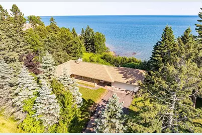 2798 Highway 61, Silver Creek Township, MN 55616 - Photo 1