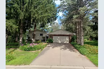 1201 Kenilworth Drive, Woodbury, MN 55125 - Photo 1