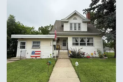 309 E Bridge Street, Redwood Falls, MN 56283 - Photo 1