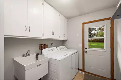 5800 Scenic Heights Drive, Minnetonka, MN 55345 - Photo 11