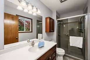 5800 Scenic Heights Dr, Minnetonka, MN 55345 - Photo 15