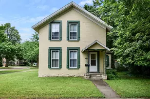 403 W Broadway St, Winona, MN 55987 - Photo 1