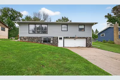 312 Pinecrest Court SW, Pine Island, MN 55963 - Photo 1